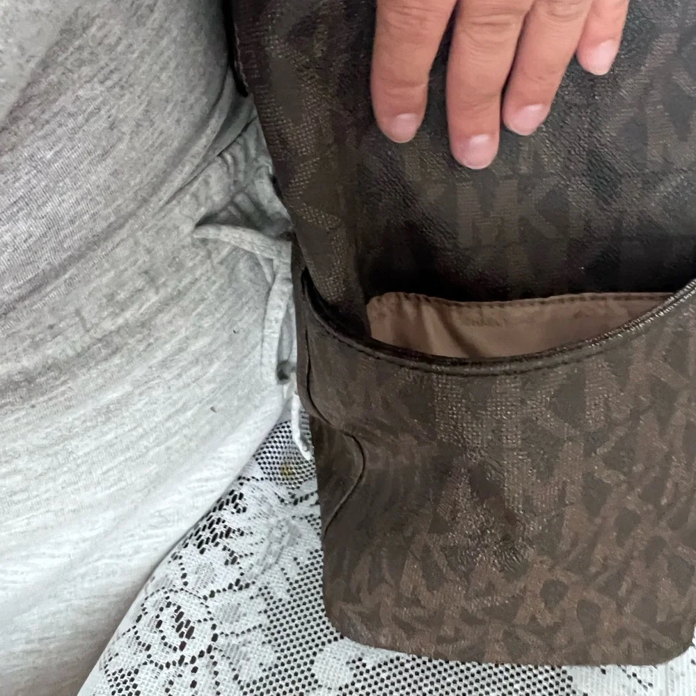 Authentic Michael Kors tote like new